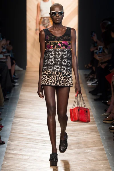 Look 9